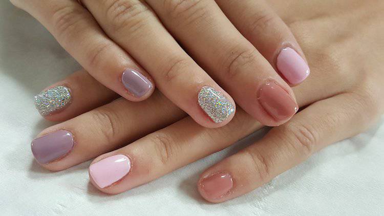 50 Elegant and Simple Nail Designs img 5