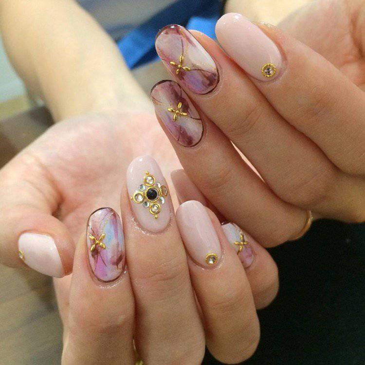 51 Creative and Colorful Nail Art Design for 2018 23