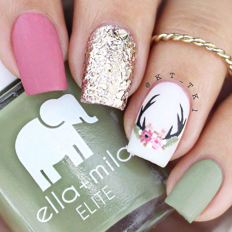 50 Nail Art Designs for Women in 2018 img 15