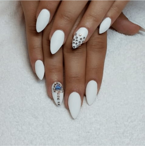 45 White Matte Nail Art Designs for 2018 img 45