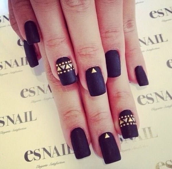 80 Incredible Black Nail Art Designs for Women and Girls img 19