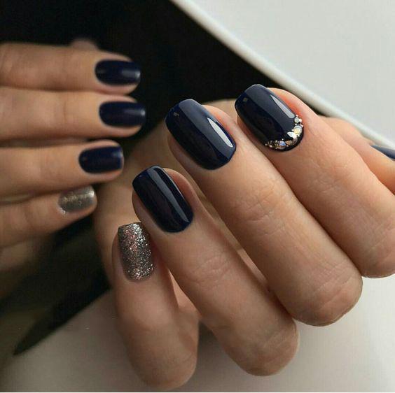 80 Incredible Black Nail Art Designs for Women and Girls img 34