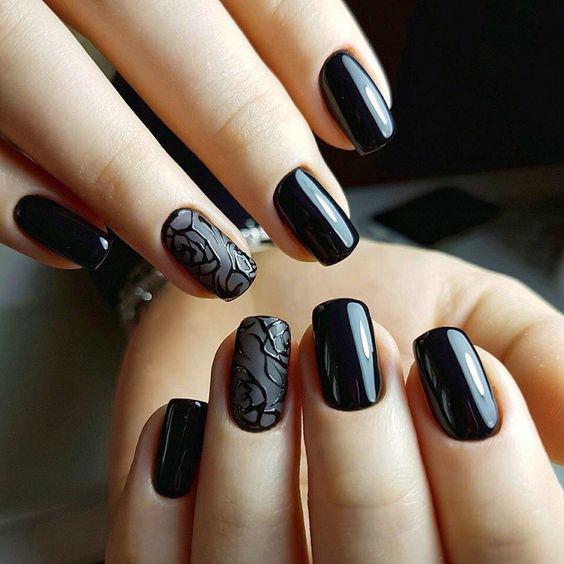 80 Incredible Black Nail Art Designs for Women and Girls img 44