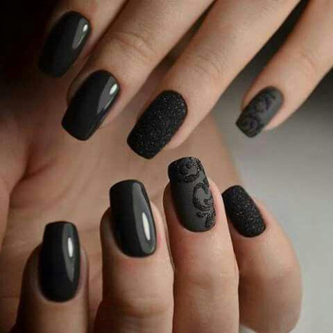 80 Incredible Black Nail Art Designs for Women and Girls img 57