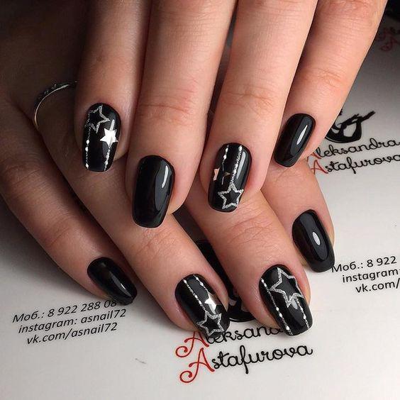 80 Incredible Black Nail Art Designs for Women and Girls img 60