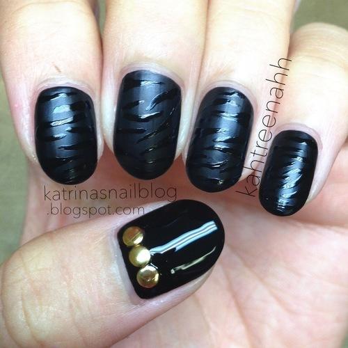 80 Incredible Black Nail Art Designs for Women and Girls img 73