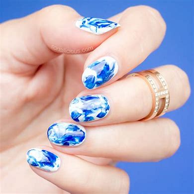 33 Fabulous Marble Nails You Need to See img 26