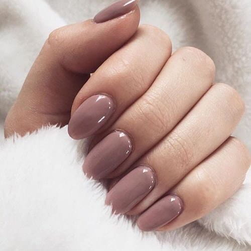 50+ Gorgeous Almond Acrylic Nails You Won't Resist img 14