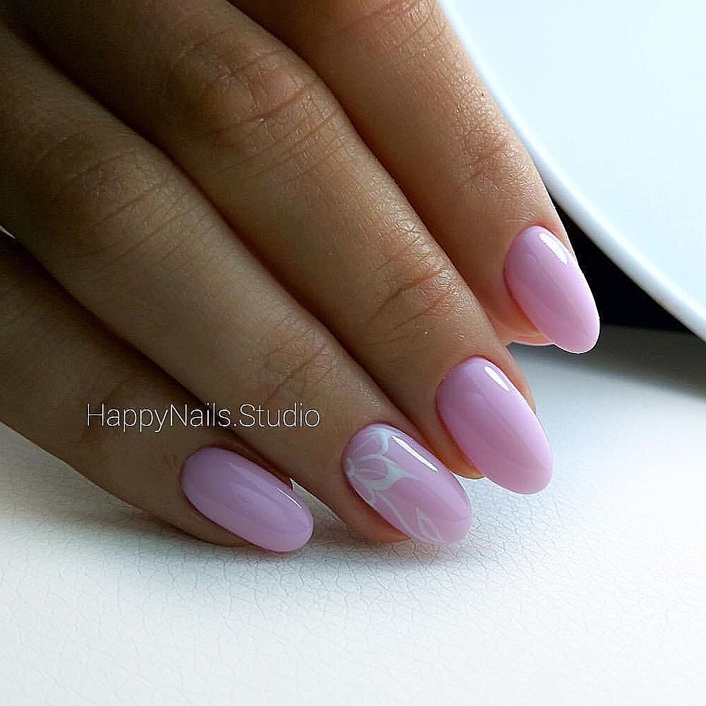 50+ Gorgeous Almond Acrylic Nails You Won't Resist img 43