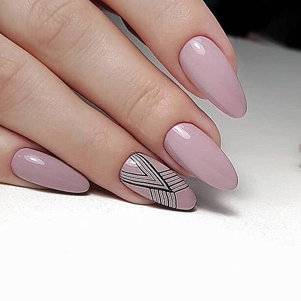 50+ Gorgeous Almond Acrylic Nails You Won't Resist img 44