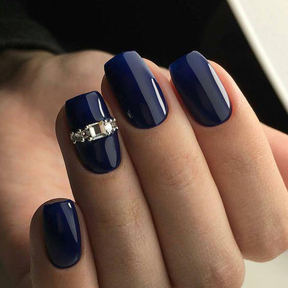 50+ The Best Winter Nail Art Design Ideas img 2