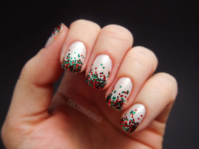 75+ Festive Christmas Red Nail Art Ideas img 4