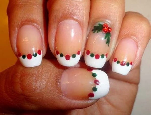 75+ Festive Christmas Red Nail Art Ideas img 6