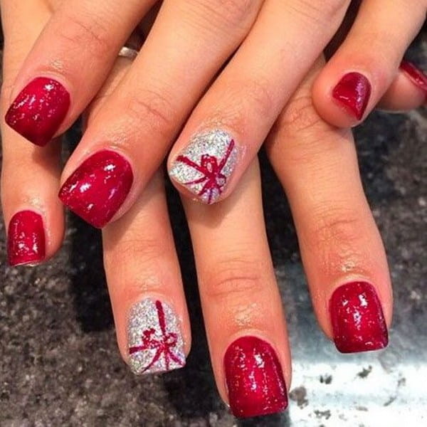 75+ Festive Christmas Red Nail Art Ideas img 7