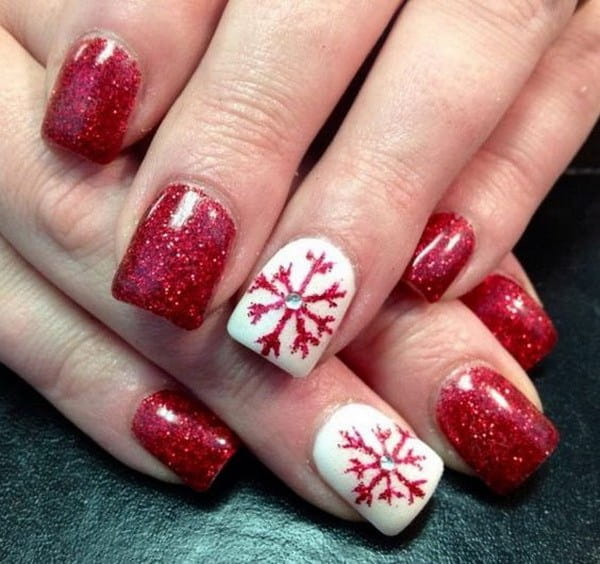 75+ Festive Christmas Red Nail Art Ideas img 16