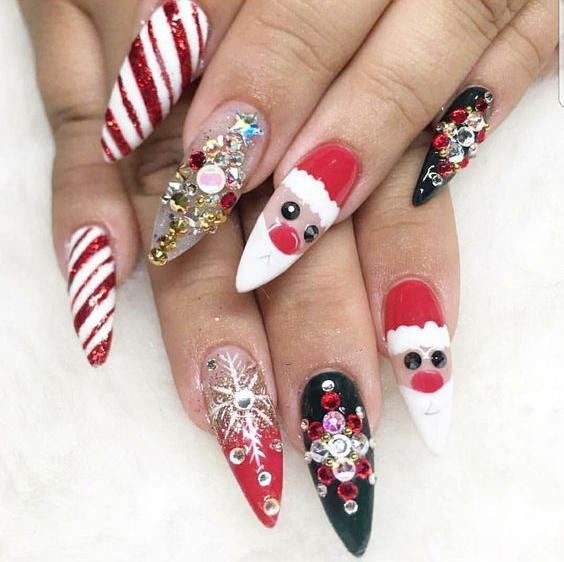 75+ Festive Christmas Red Nail Art Ideas img 62