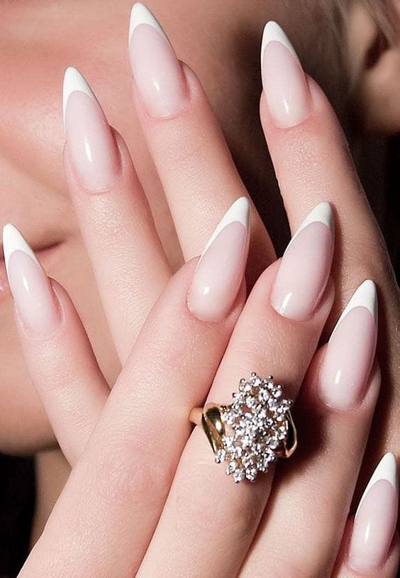 60+ Cool Stiletto Nails Designs To Try img 9