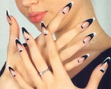 60+ Cool Stiletto Nails Designs To Try img 46