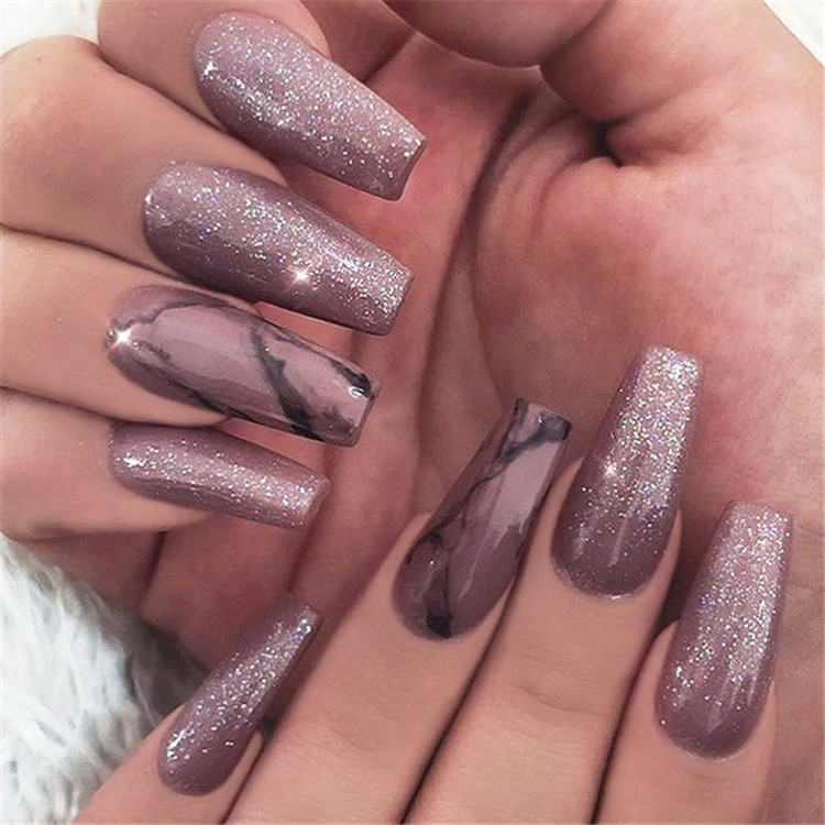 55+ Chosen Purple Glitter Nail Art Designs img 44