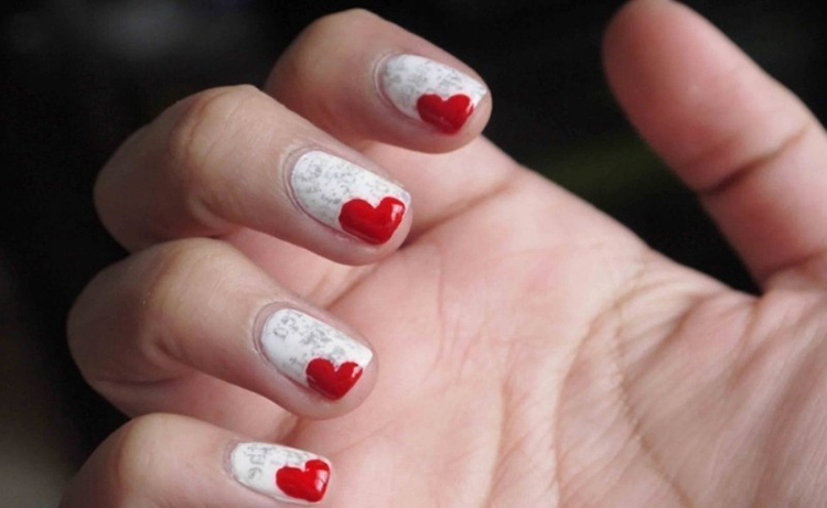 65 Ideas of Beautiful Valentine's Day Nail Designs img 40