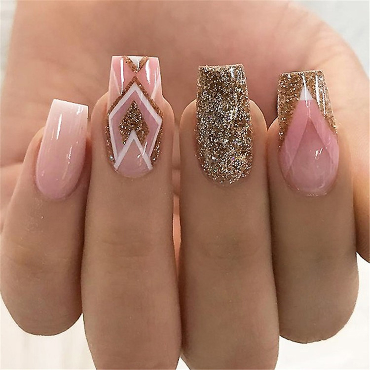 35 Awesome Coffin Nails Designs You'll Flip For in 2019 img 33