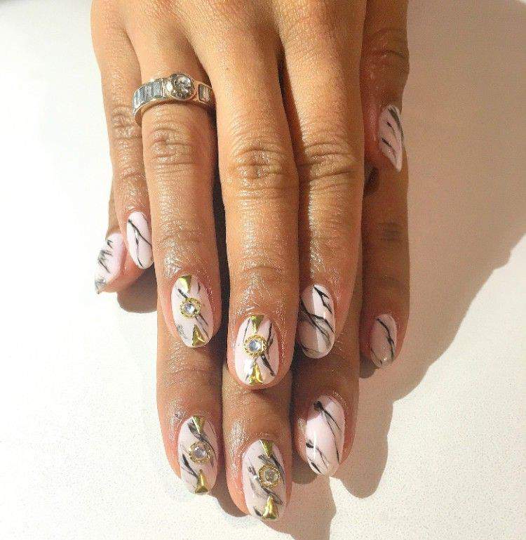 nail designs for short nails 2019 img