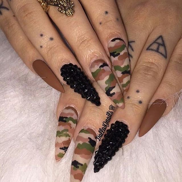 100+ Must Try Nail Designs For Short Nails 2019 Summer images 91