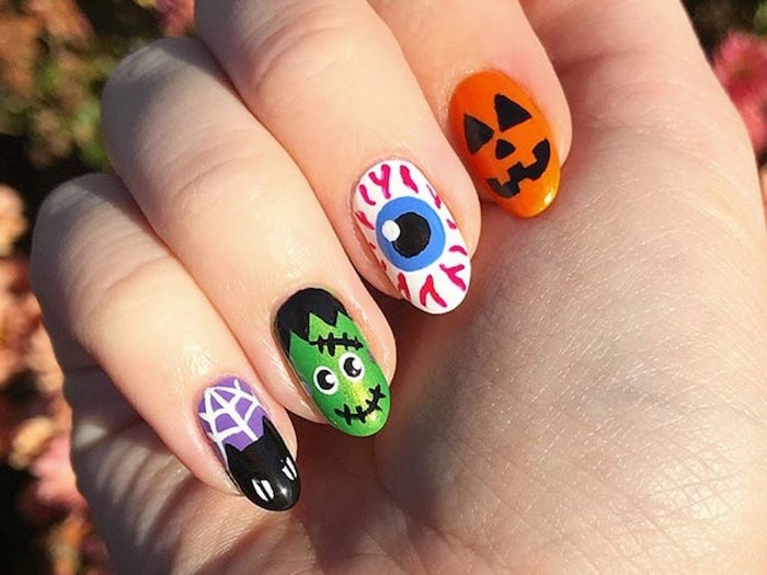 100+ Halloween Manicures You Need to See (and Try) images 43