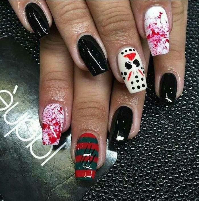 100+ Halloween Manicures You Need to See (and Try) images 55