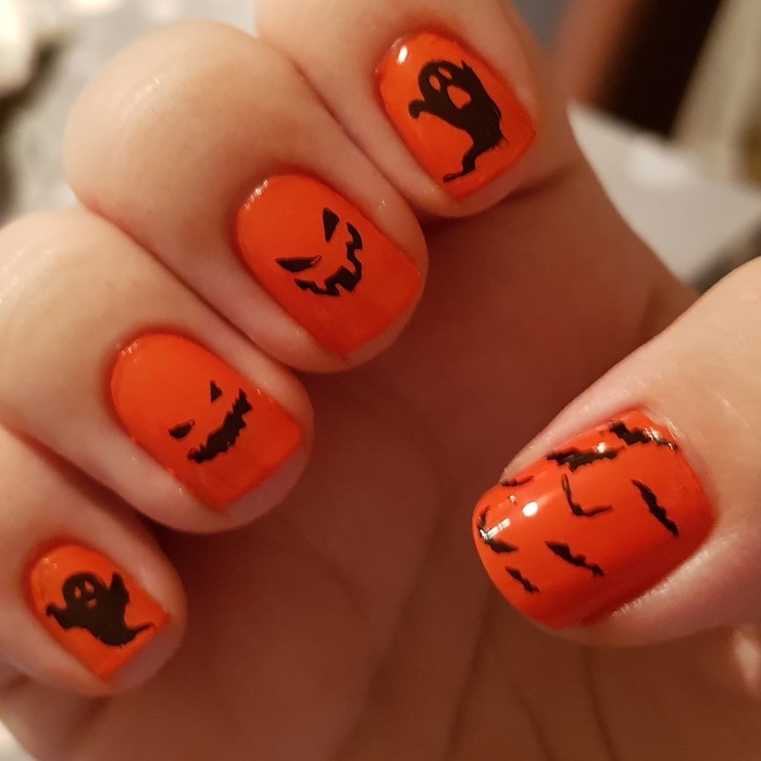 100+ Halloween Manicures You Need to See (and Try) images 62