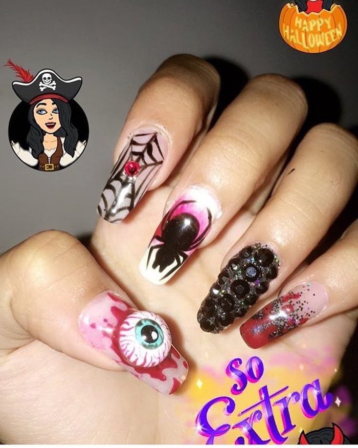 100+ Halloween Manicures You Need to See (and Try) images 68