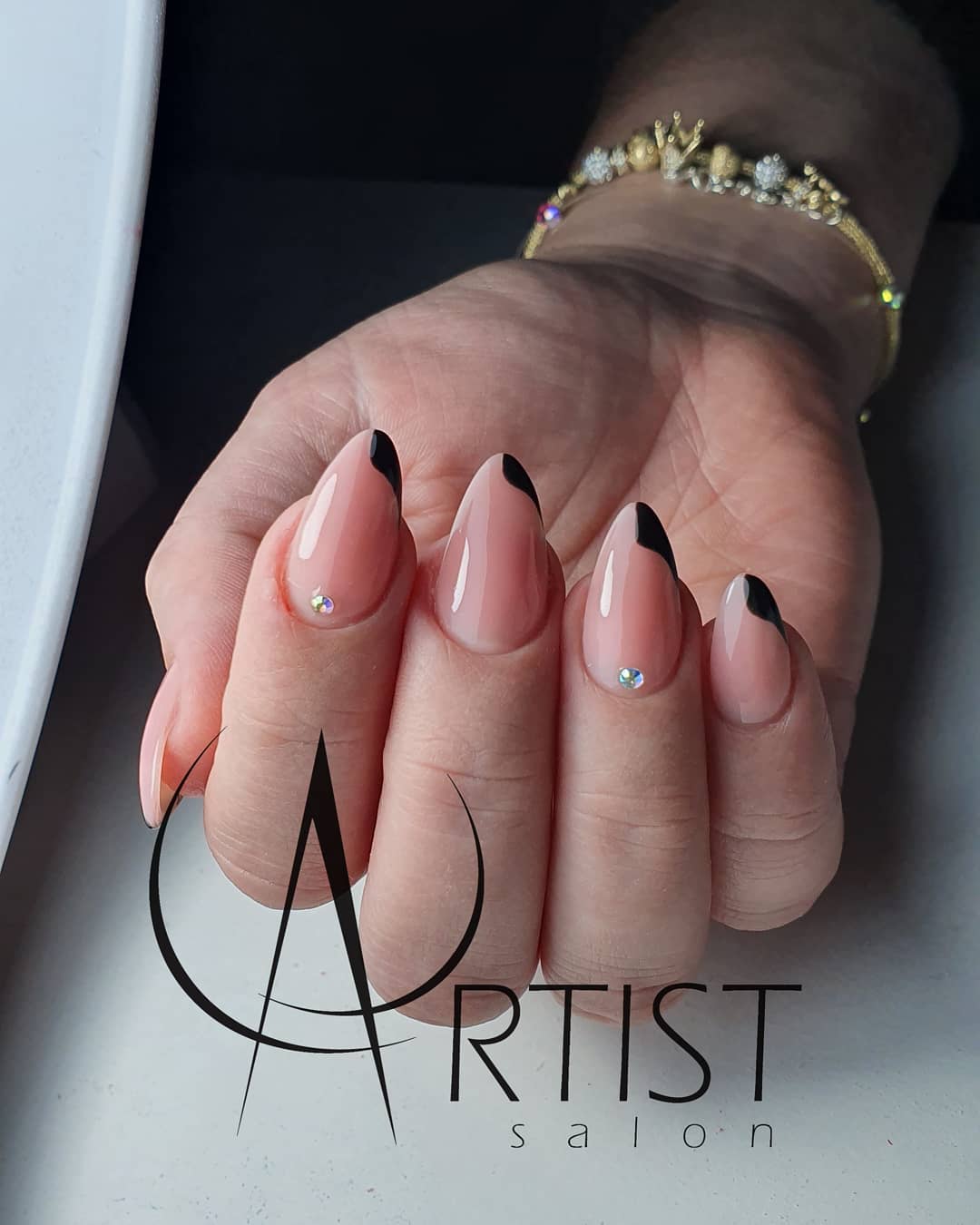 50 Nail Art Designs to Try Fall 2019 images 15