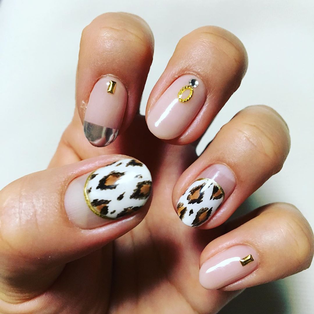 50 Nail Art Designs to Try Fall 2019 images 24