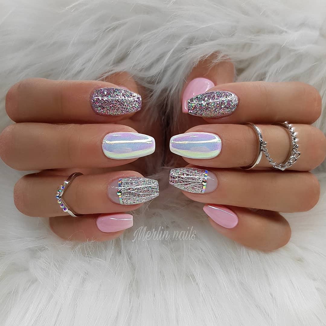 60+ Winter Nail Designs That Are Beyond Perfect images 17