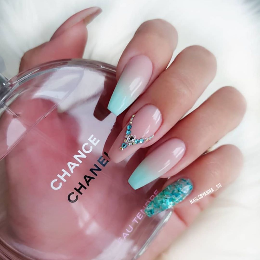 60+ Winter Nail Designs That Are Beyond Perfect images 49