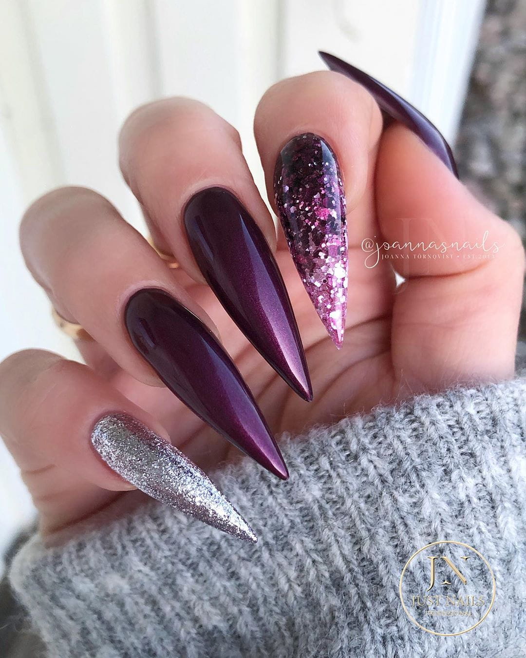 50 Sultry Burgundy Nail Ideas to Bring out Your Inner Sexy images 2