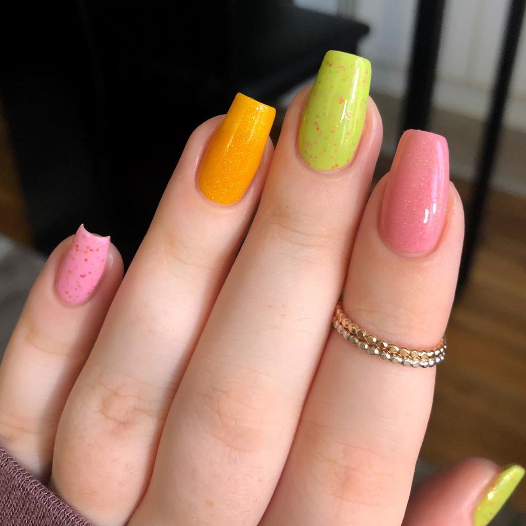 60+ Easy And Fun Summer-Inspired Nail Designs To Copy At Home images 3