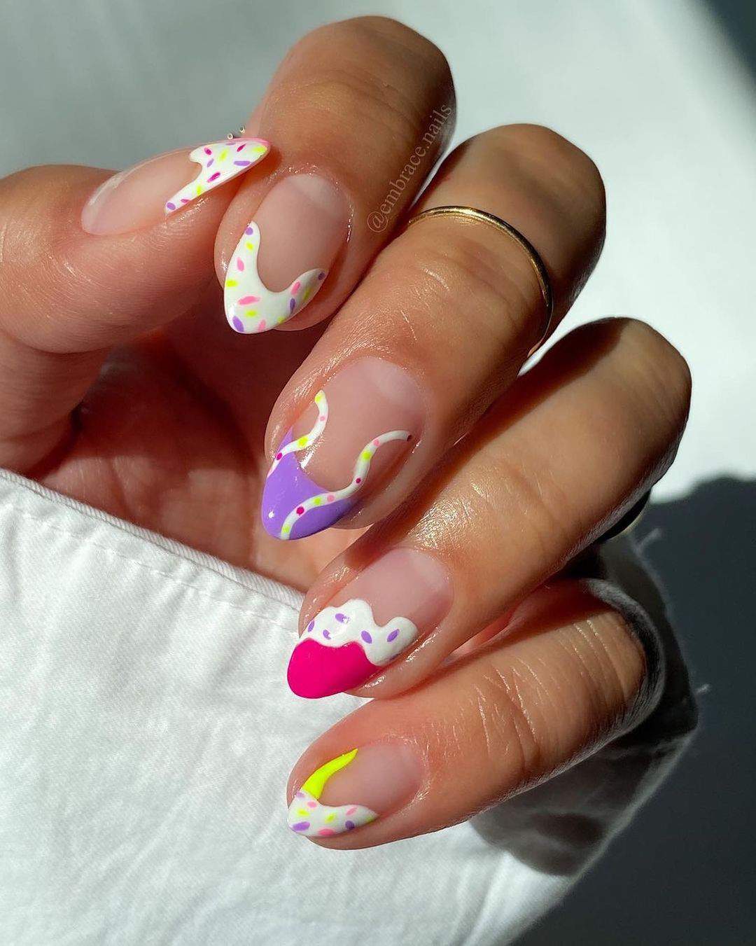 35 Cute Summer Nails To Rock For Women In 2024 images 22