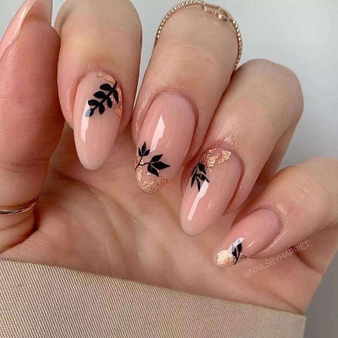 100+ Prettiest Fall Nail Designs And Ideas To Try In 2024 images 27