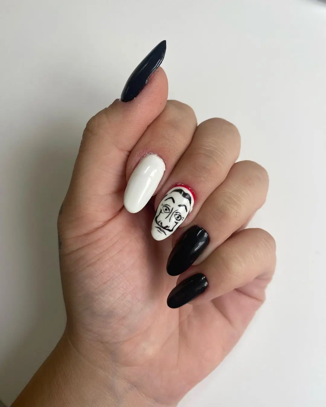 100+ Fall Nail Designs To Try This Autumn (Fall 2024) images 4