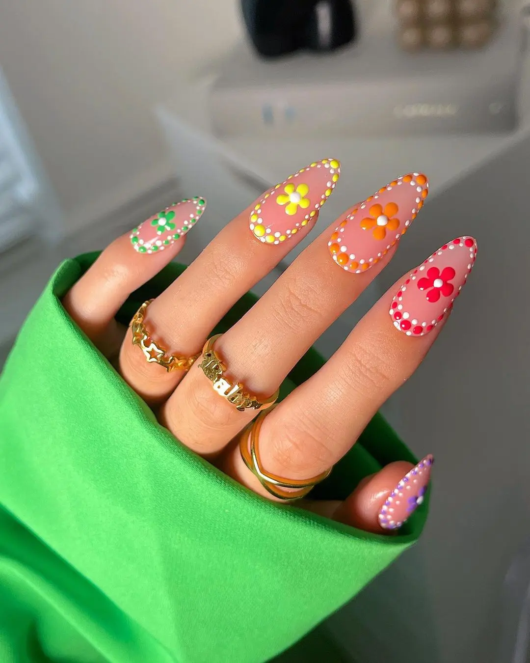 100+ Fall Nail Designs To Try This Autumn (Fall 2024) images 93