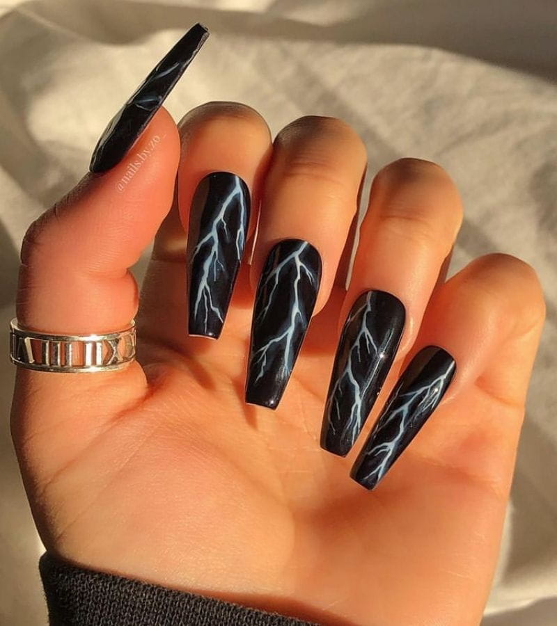 70+ Cool Halloween Nail Ideas Of 2024 images 18