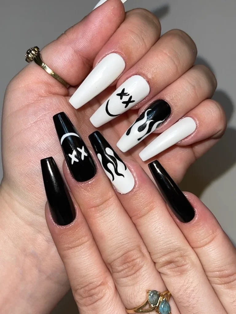 70+ Cool Halloween Nail Ideas Of 2024 images 41