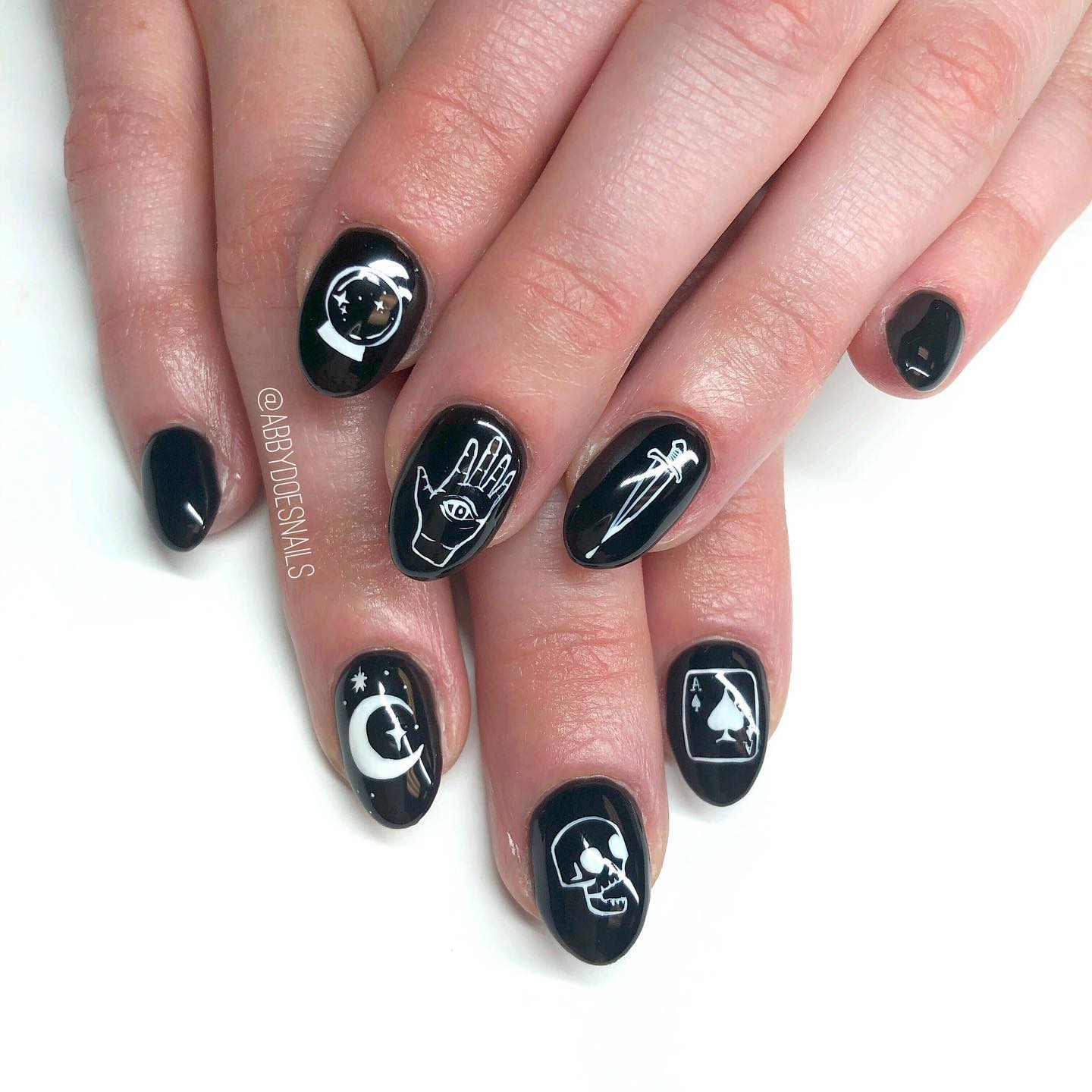 70+ Cool Halloween Nail Ideas Of 2024 images 51