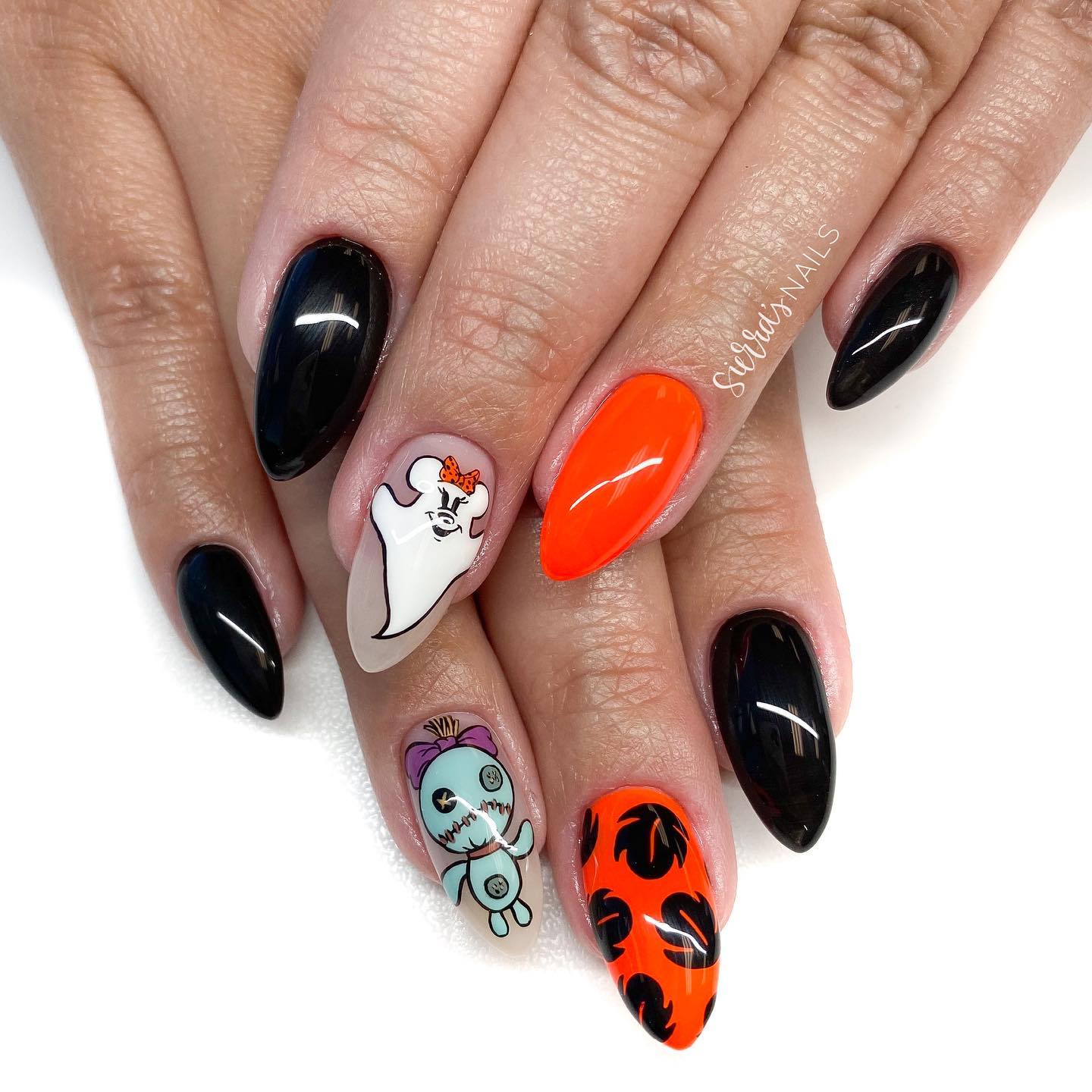 70+ Cool Halloween Nail Ideas Of 2024 images 52