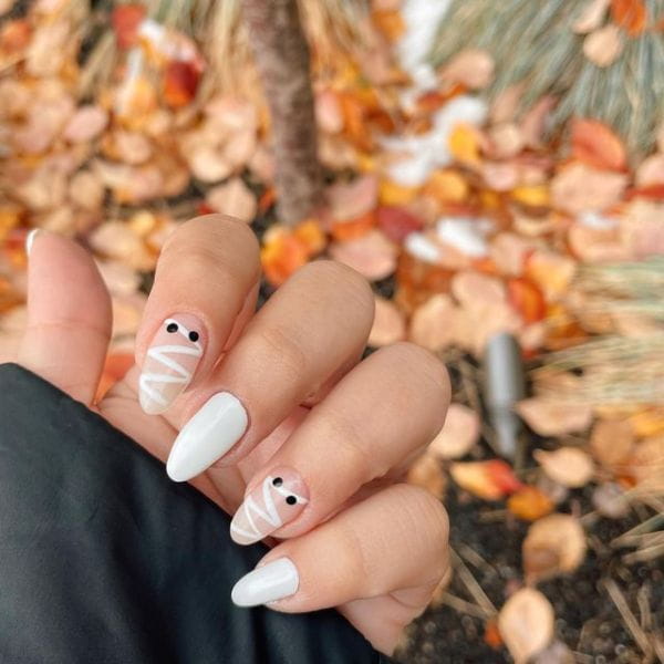 70+ Cool Halloween Nail Ideas Of 2024 images 56