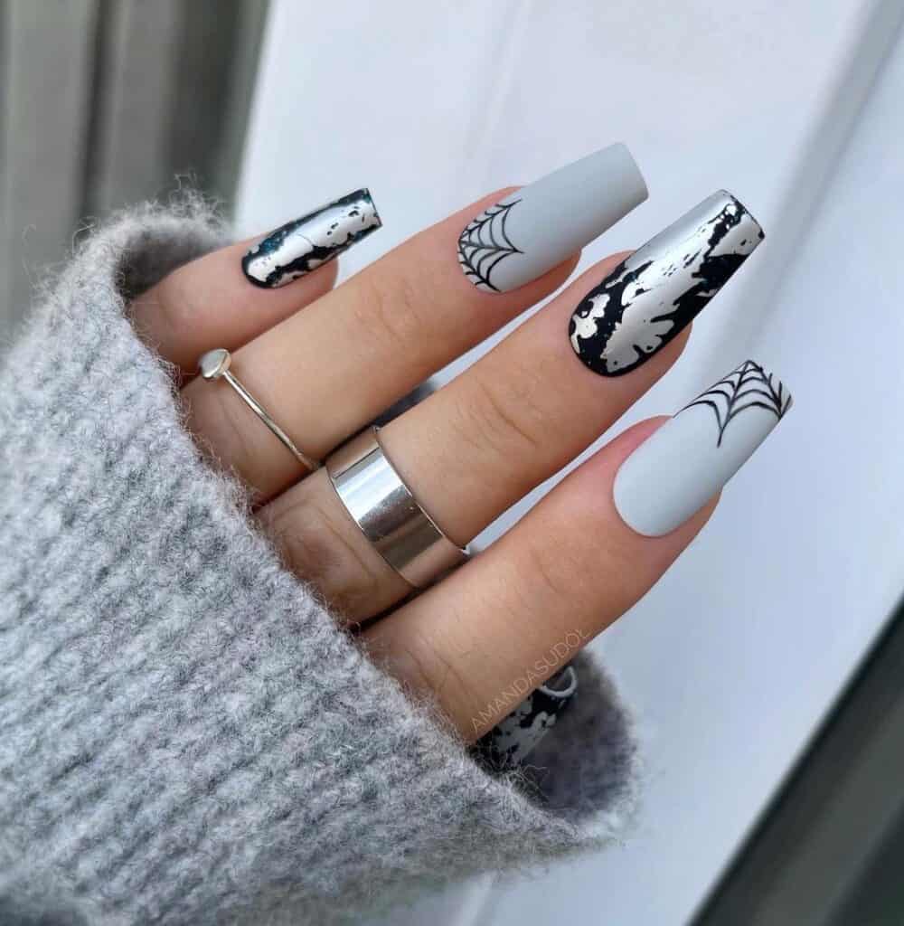 70+ Cool Halloween Nail Ideas Of 2024 images 69