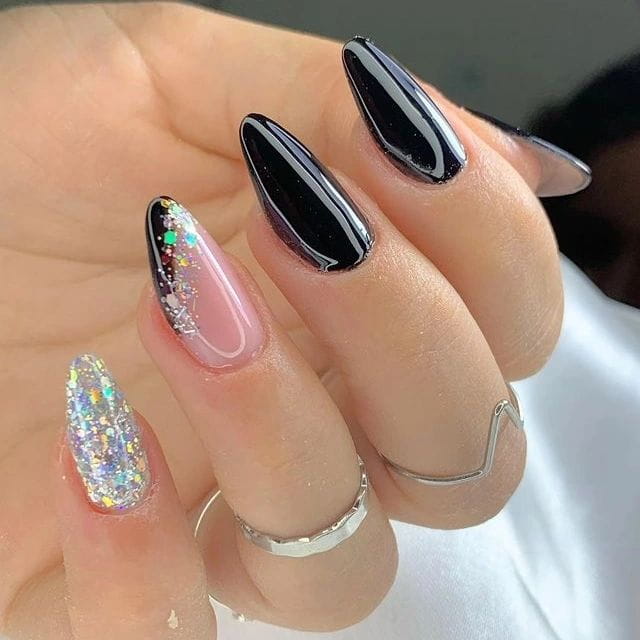 Nail Designs 2023: The Coolest Nail Ideas To Try Now images 32