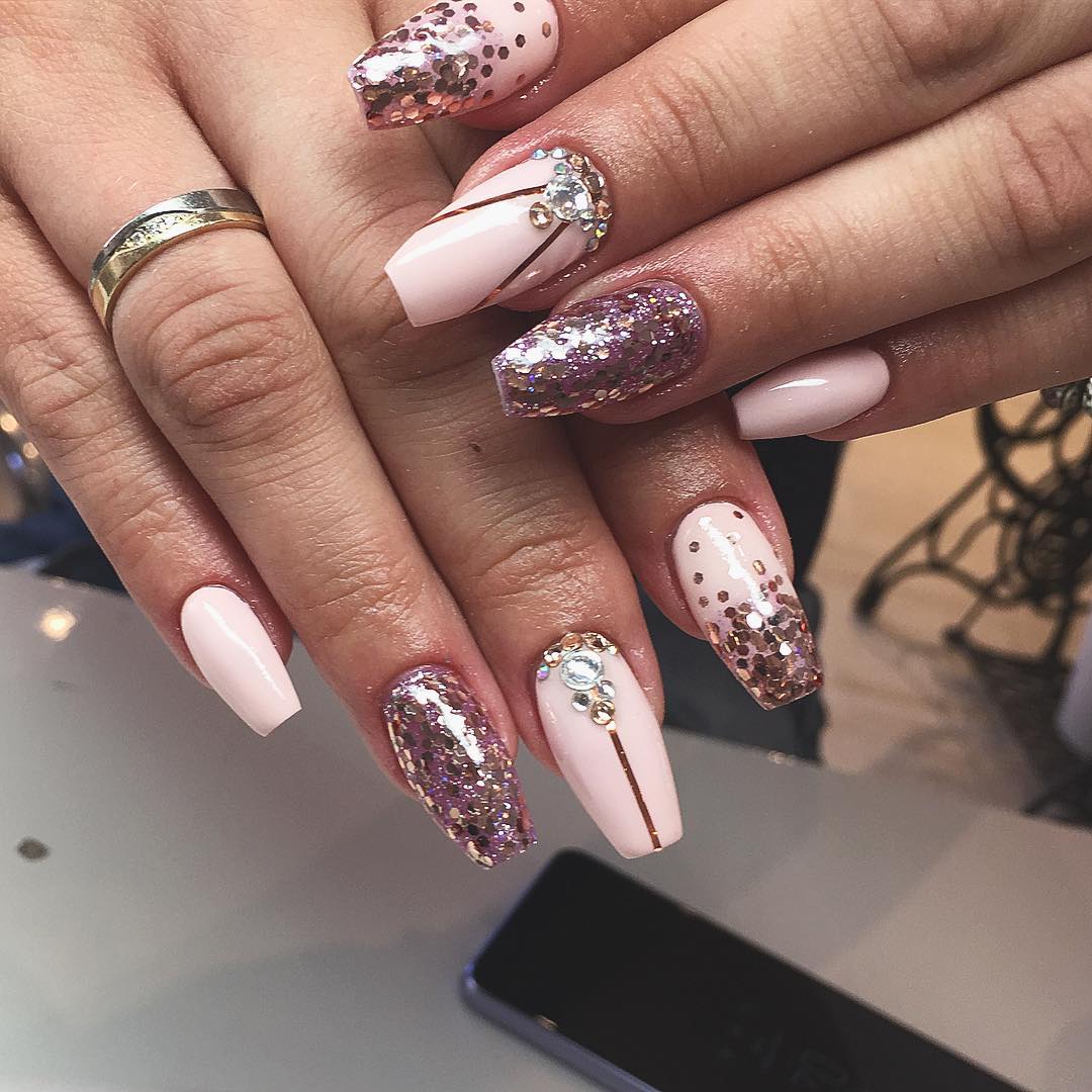 100+ Trendy And Cute Fall Nail Designs To Inspire You This Autumn In 2023 images 99
