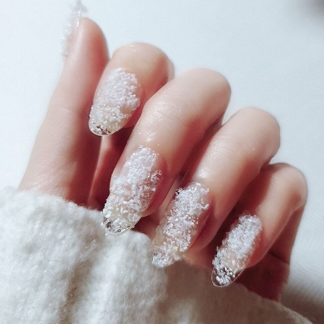 100+ Best Winter Nail Ideas And Designs To Try images 5